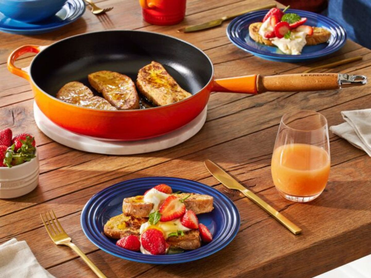 Cinnamon French Toast with Seasonal Berries by Le Creuset