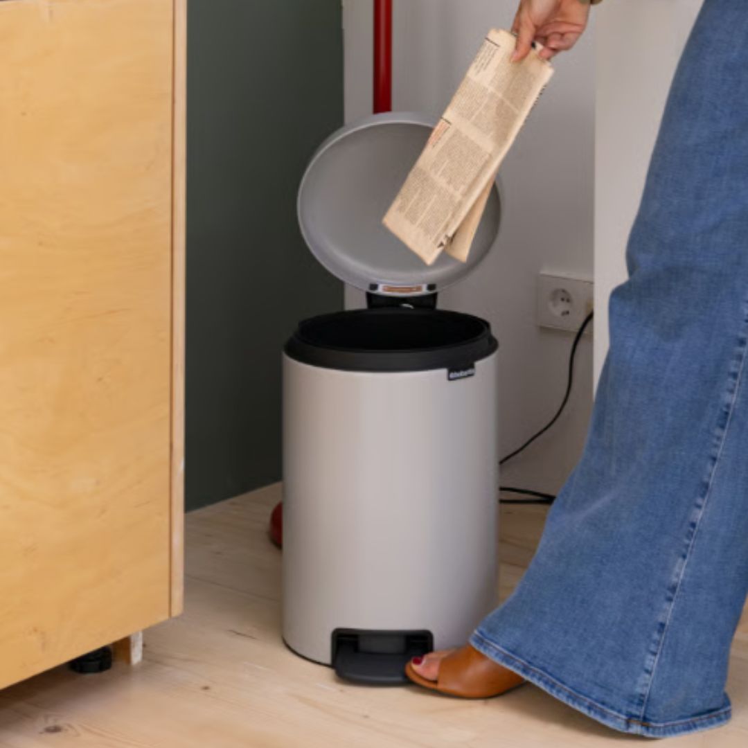 Brabantia NewIcon 12ltr Pedal Bin | Soft Grey