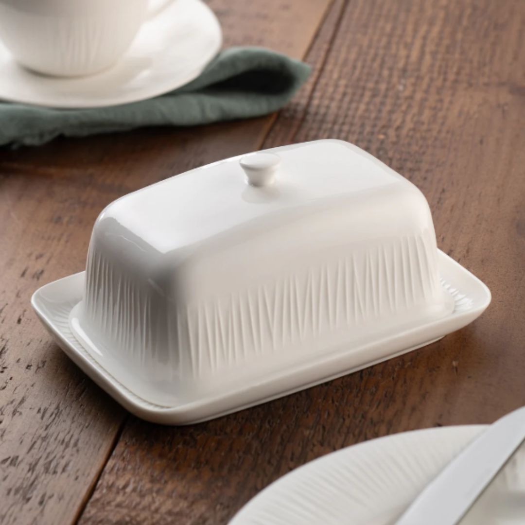 BELLEEK LIVING ERNE BUTTER DISH