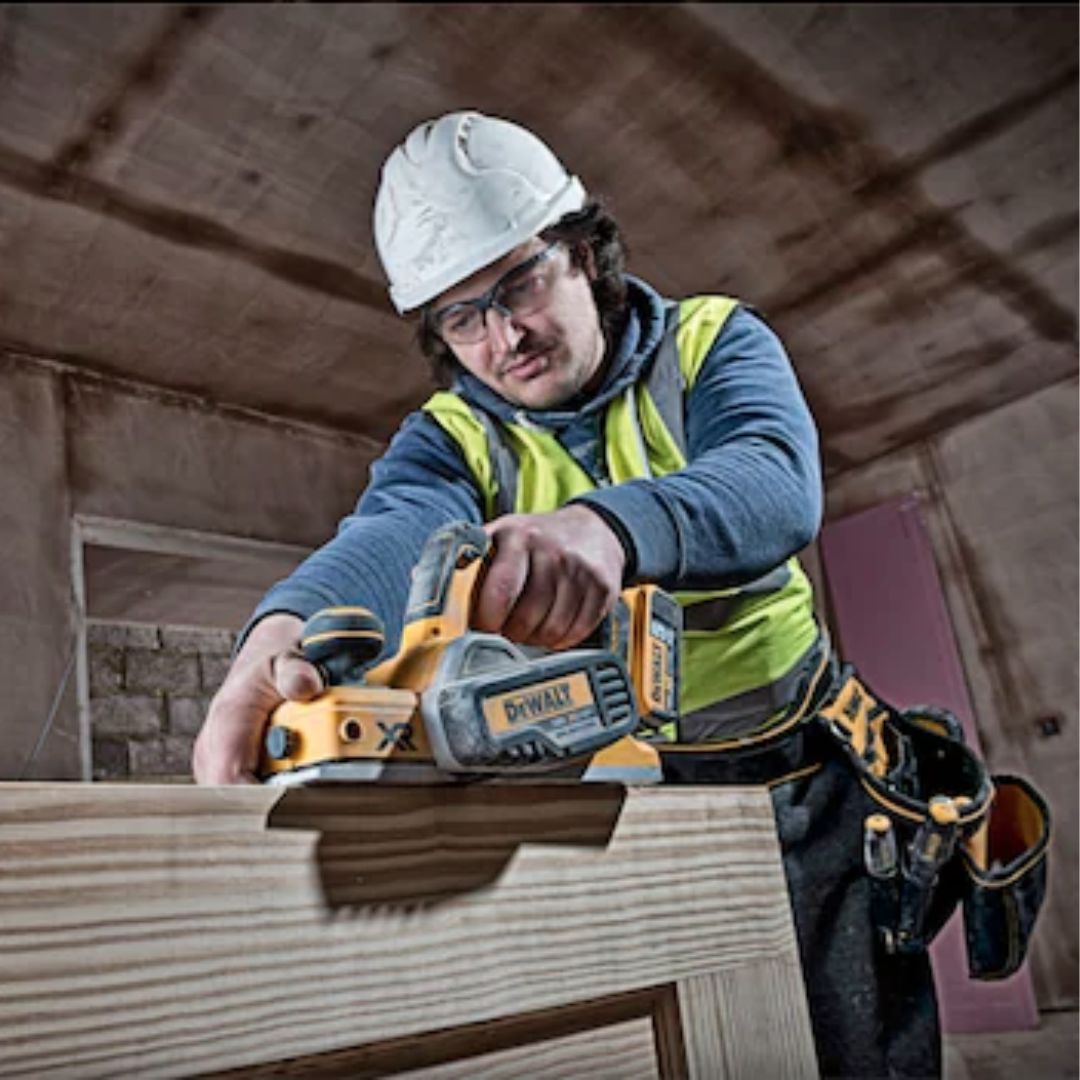 Dewalt 18V XR Brushless Planer | Tool Only