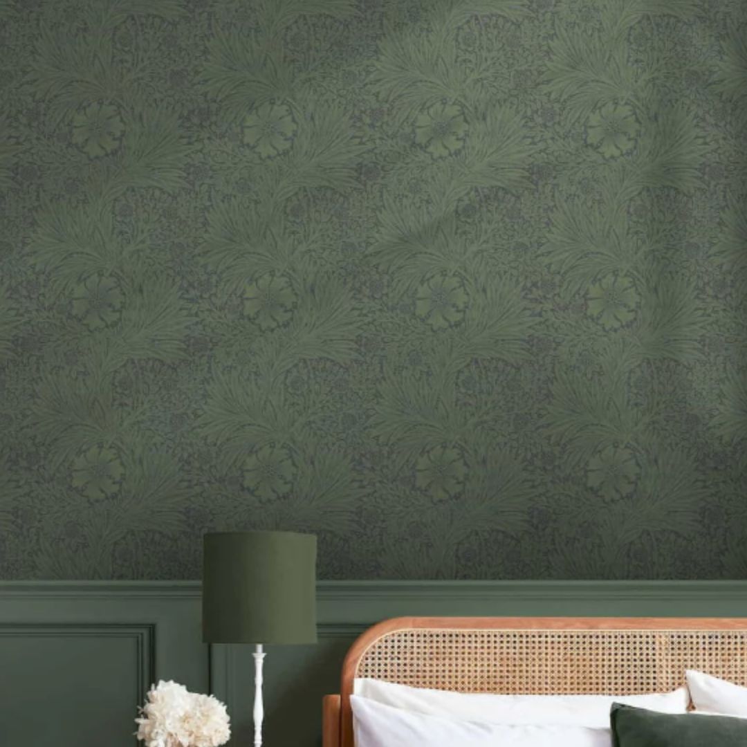 WILLIAM MORRIS MARIGOLD FIBROUS GREEN WALLPAPER