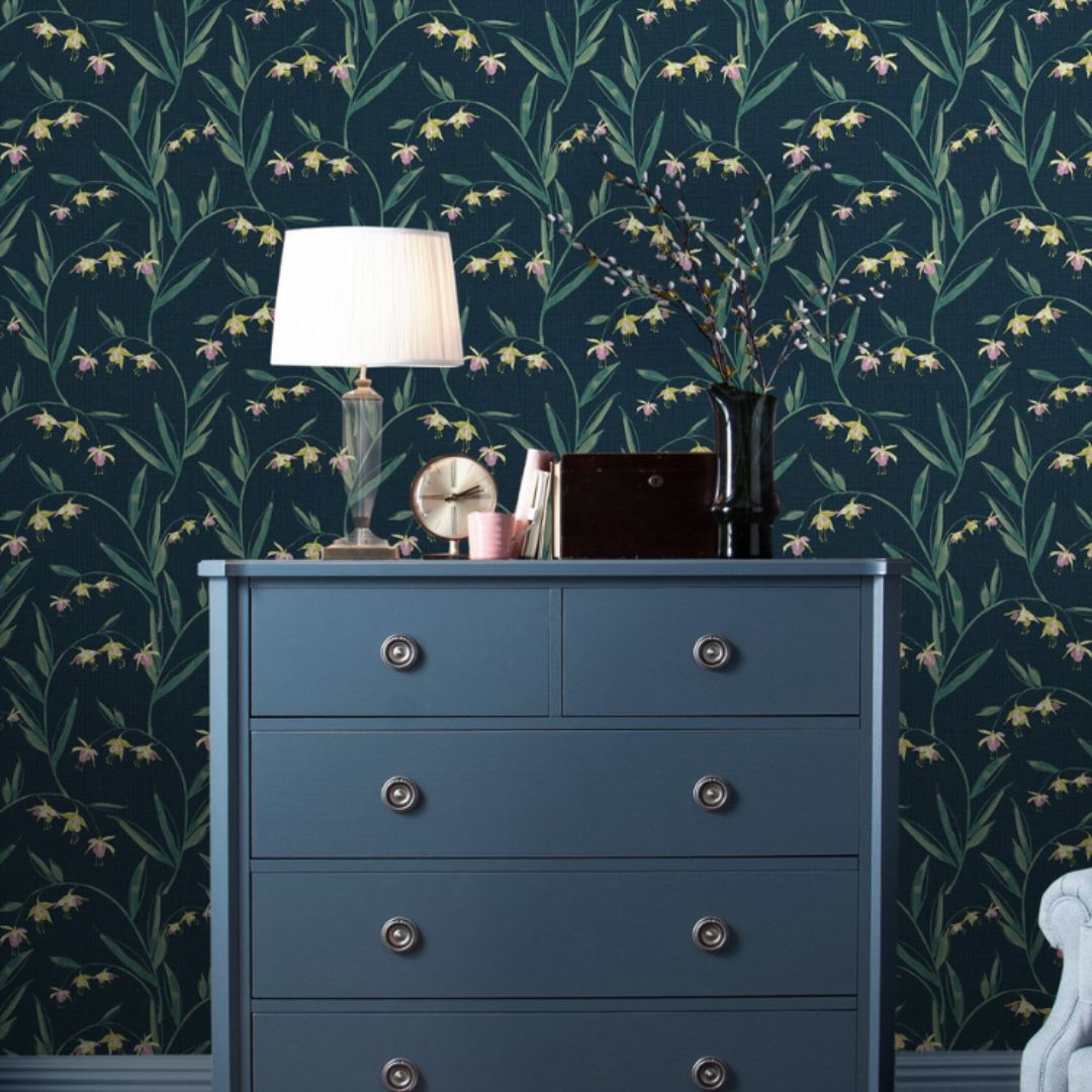 LAURA ASHLEY FULWELL FUCHSIA MIDNIGHT SEASPRAY WALLPAPER
