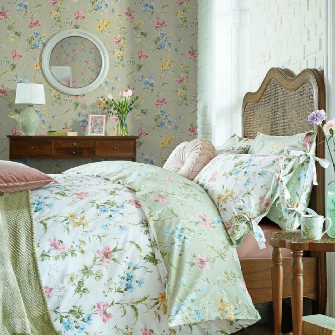 LAURA ASHLEY POPPY MEADOW SAGE GREEN WALLPAPER