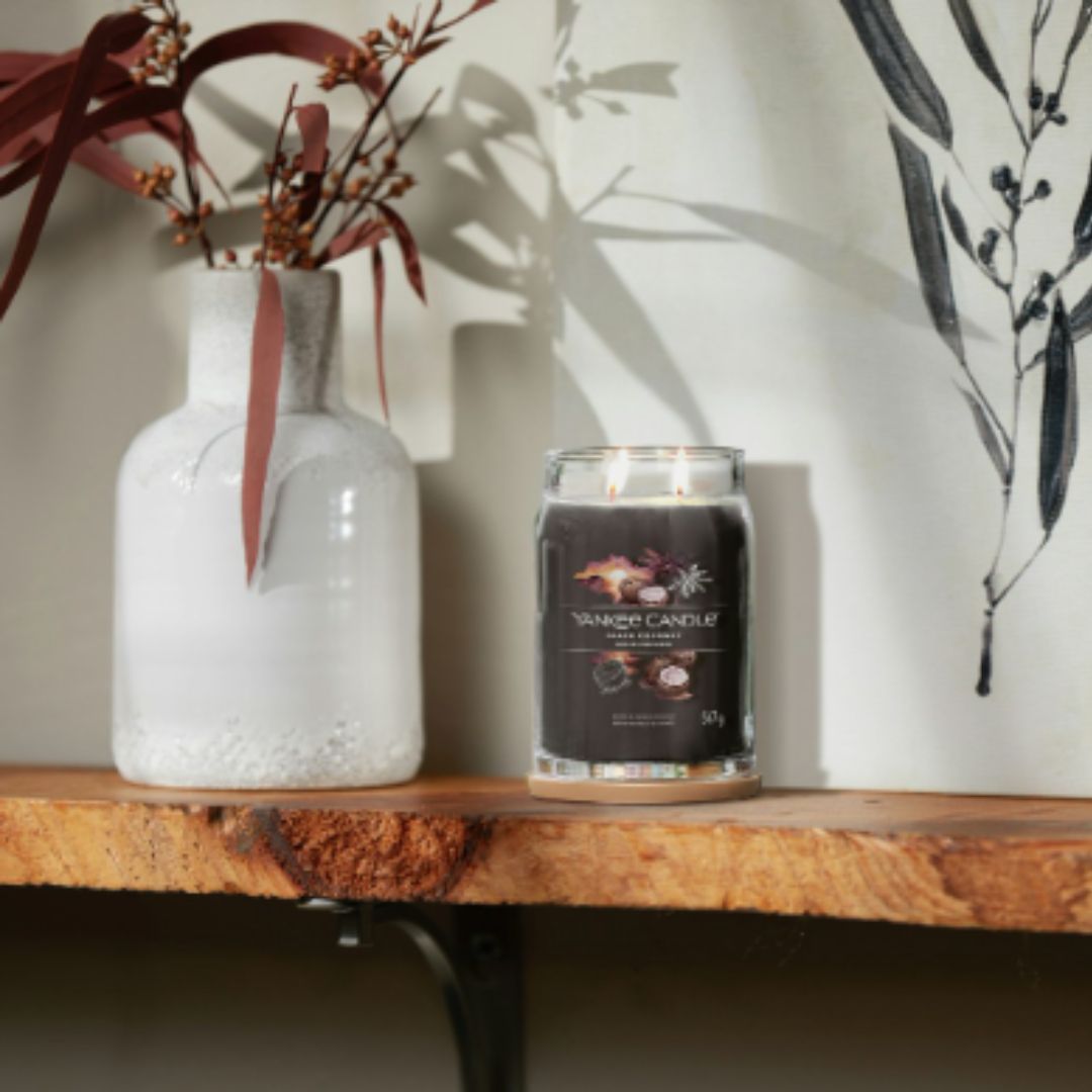 YANKEE CANDLE BLACK COCONUT