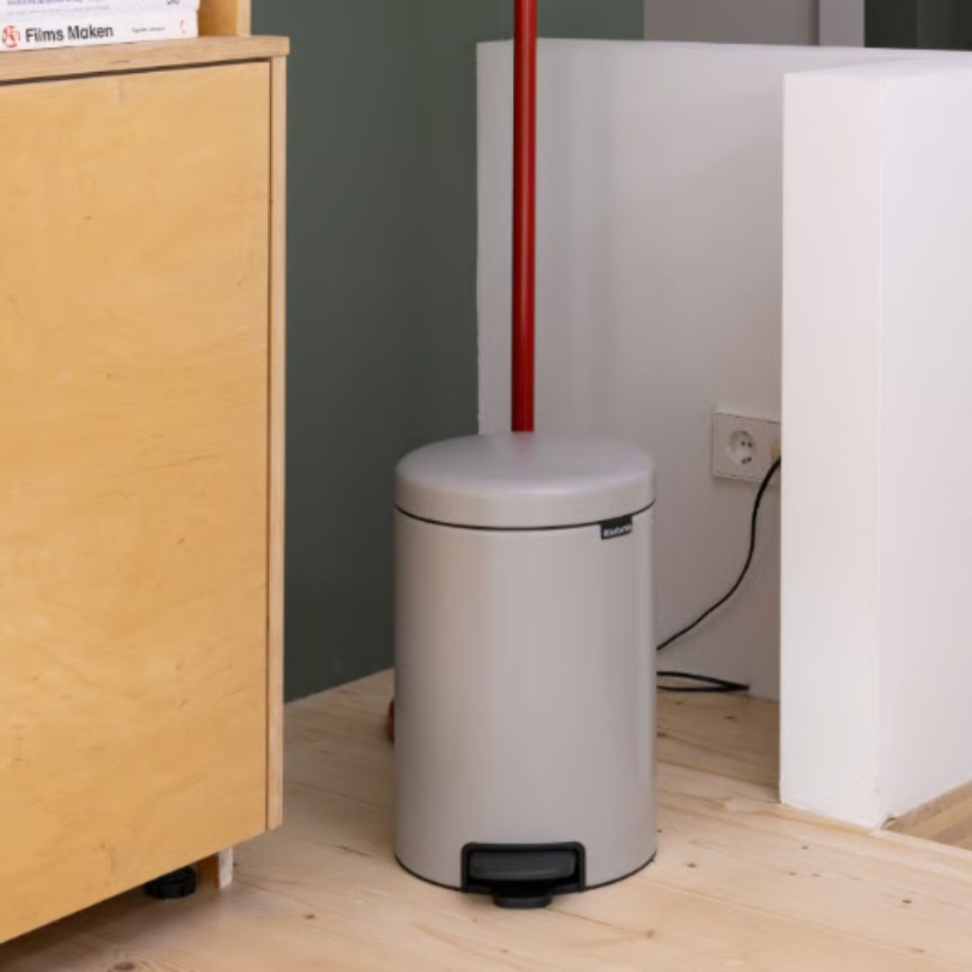 Brabantia NewIcon 12ltr Pedal Bin | Soft Grey