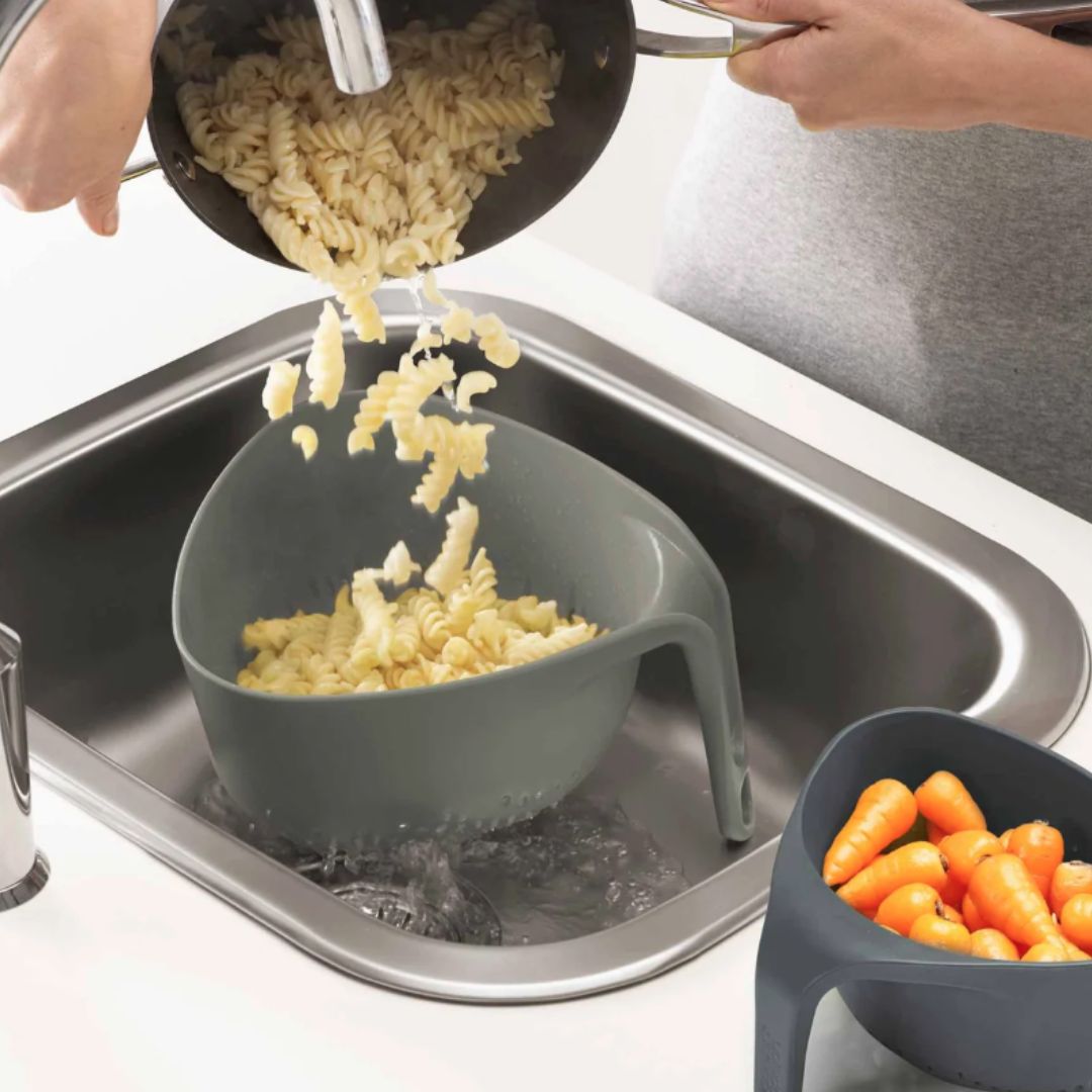 Joseph Joseph Nest™ 2-piece Grey Colander Set