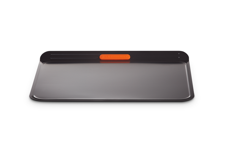 LE CREUSET INSULATED COOKIE SHEET