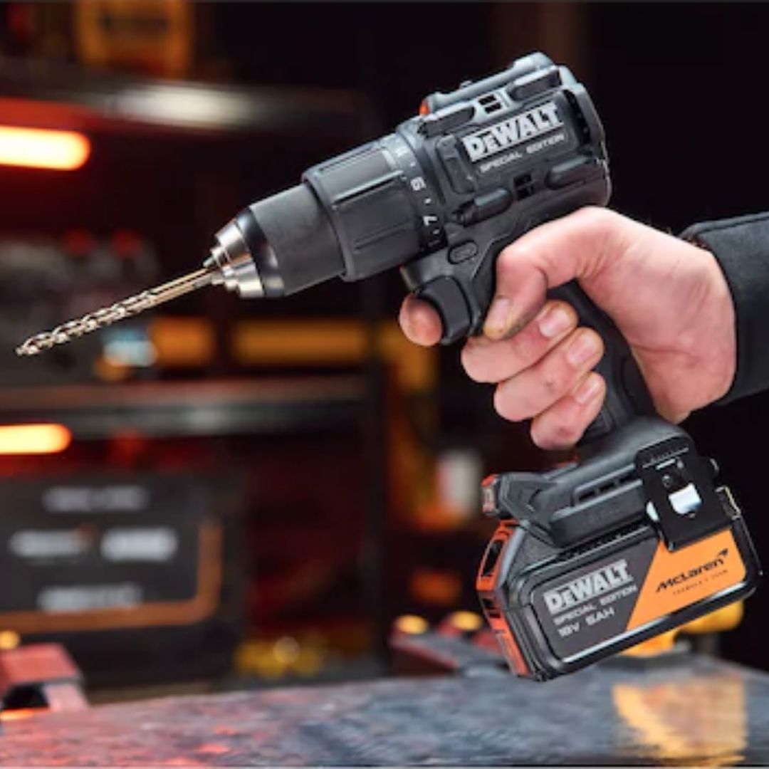 Dewalt x McLaren F1 Team 18V XR Special Edition Hammer Drill Driver - 2 x 5AH