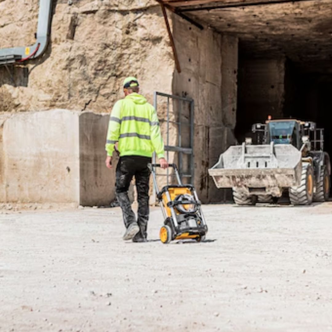 Dewalt 2 x 18V XR Pressure Washer | Tool Only