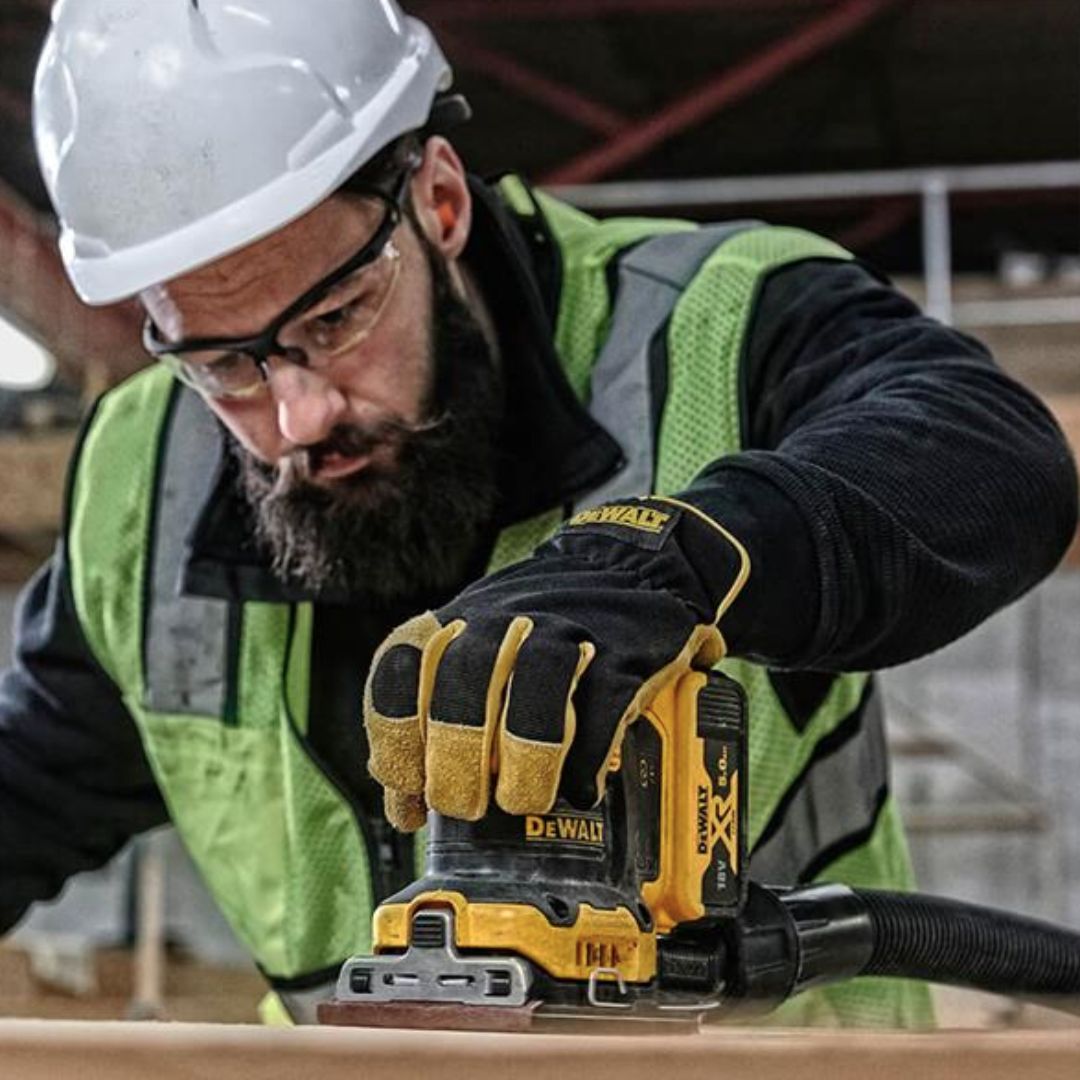 DEWALT 18V XR BRUSHLESS 1/4 SHEET ORB SANDER BARE | DCW200N